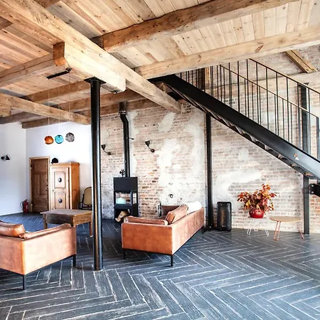 Stajnia Lipnik 农家乐 *