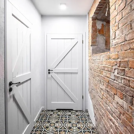 农家乐 Stajnia Lipnik *